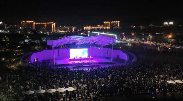 东宁草地音乐会搭建中俄边城文化交流桥