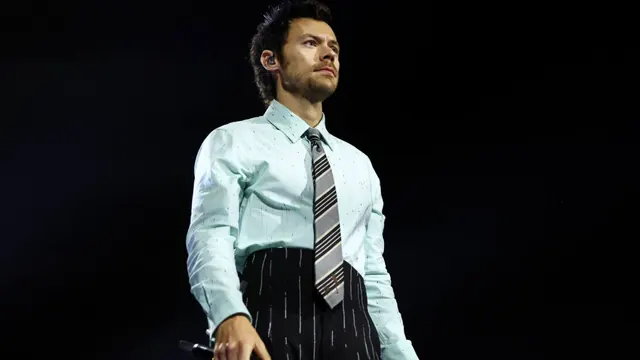 Harry Styles Performs New Song Written for Liam Payne on Anniversary of His Death